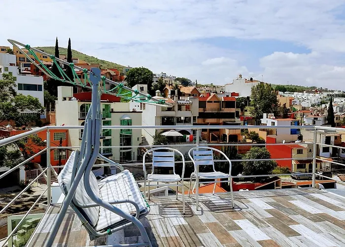 Totonaca - Seguridad, 10min De Centros Comerciales & Zona Esmeralda - Empresas Bienvenidas Homestay